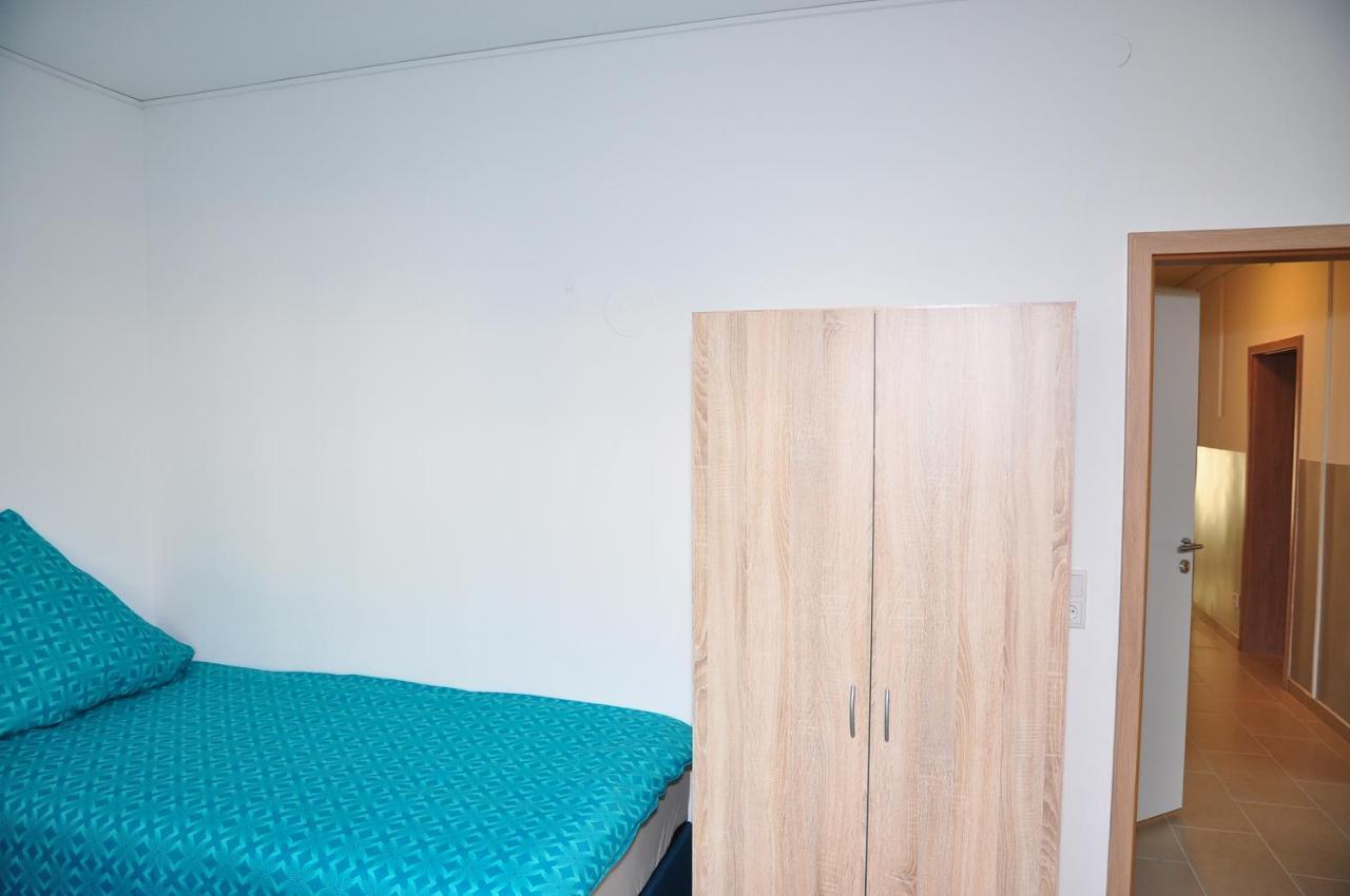 Weisenau Plaza Hostel Mainz Exterior photo